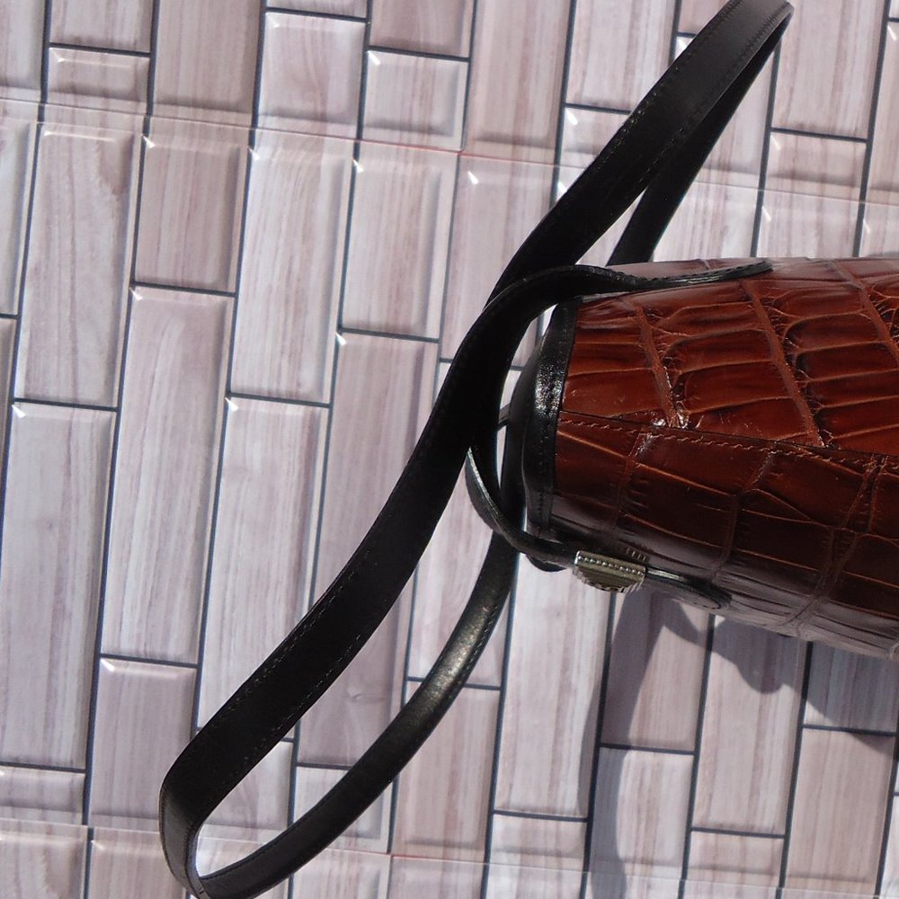 BRIGHTON croc-embossed leather shoulder bag. - Picture 15 of 16